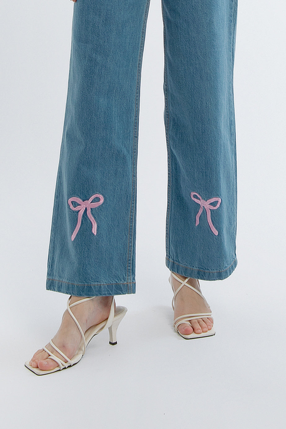 Blush Ribbon Loose Jeans