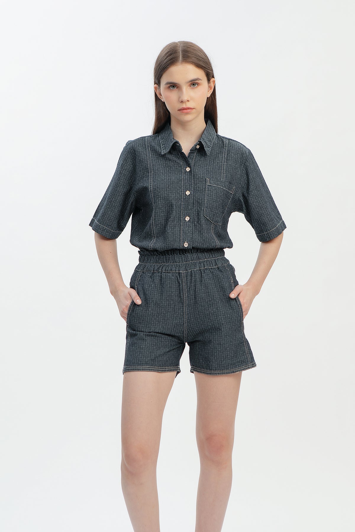 Boxy buttoned shirt