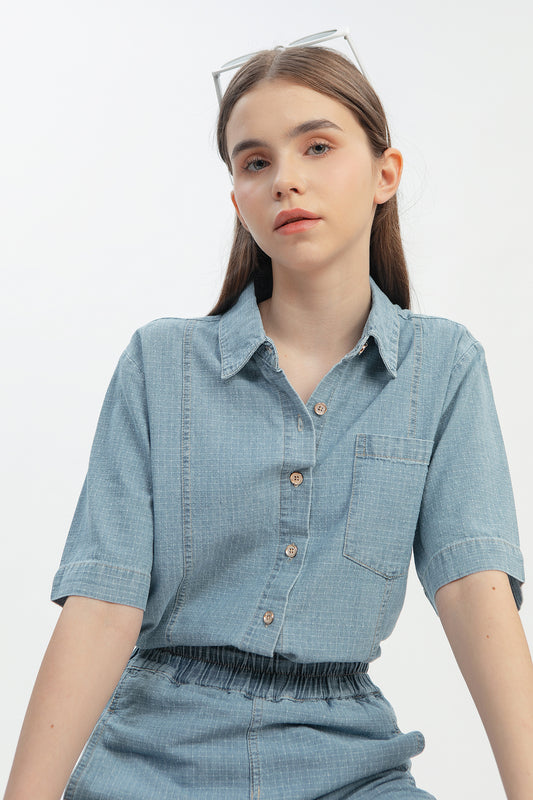 Boxy buttoned shirt
