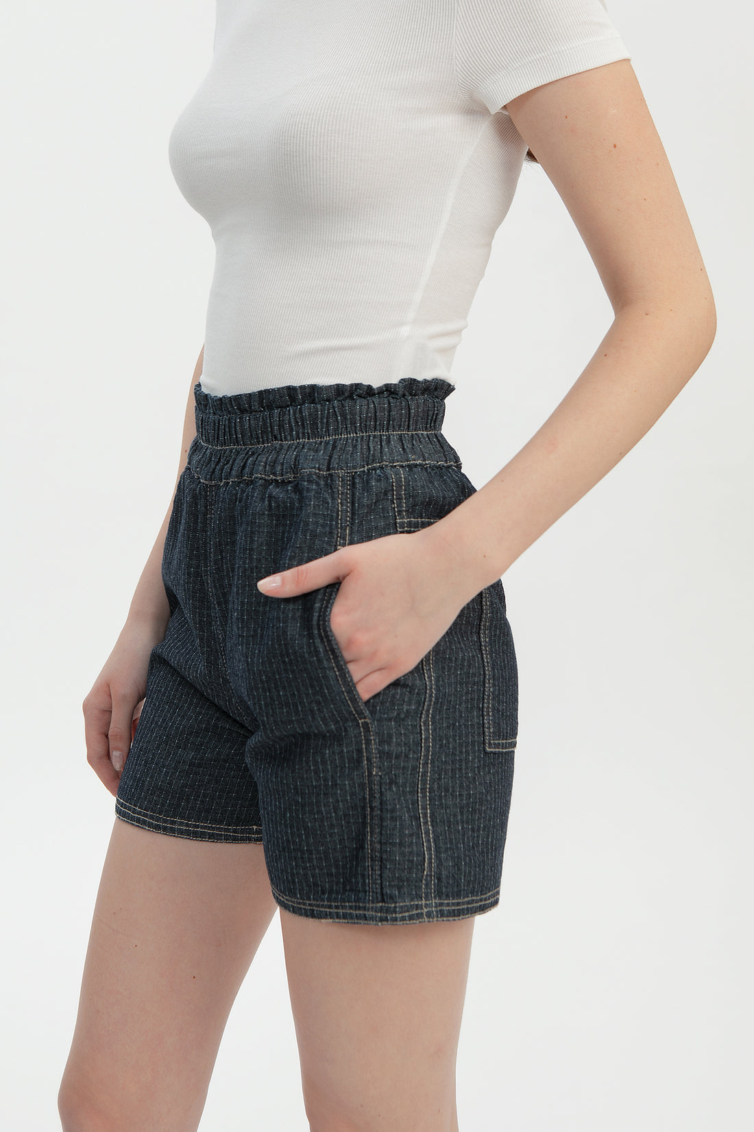 Ease Short