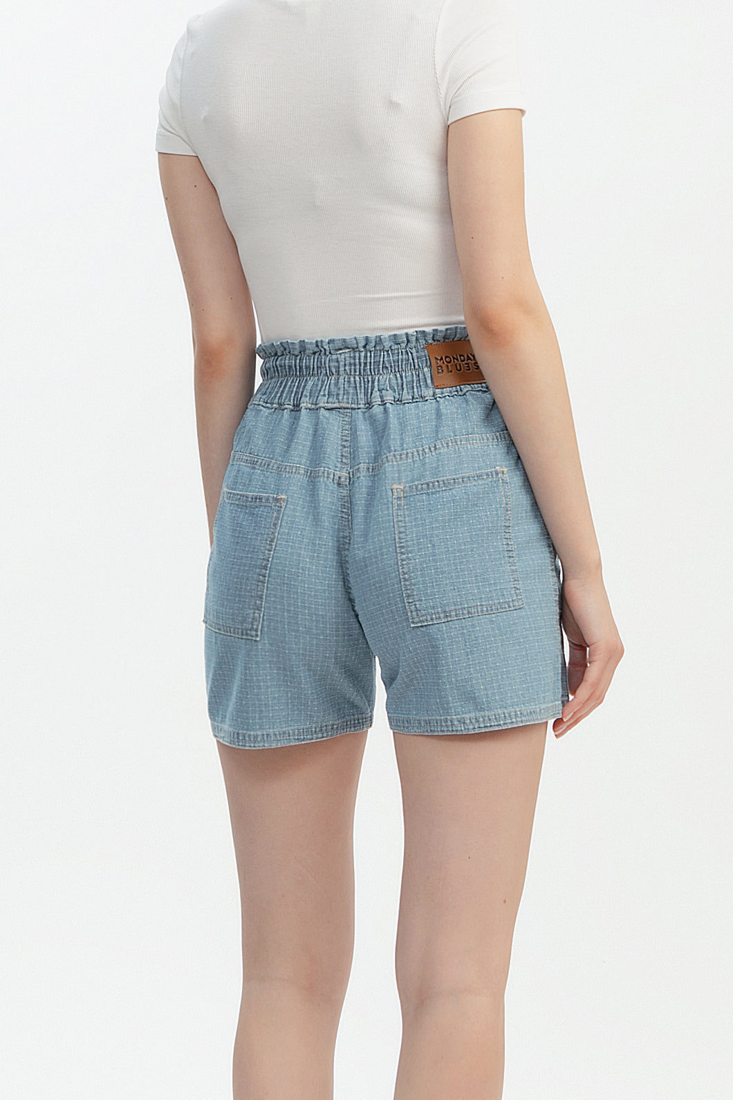 Ease Short