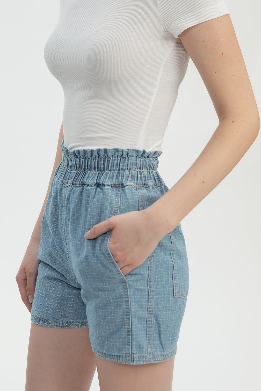 Ease Short