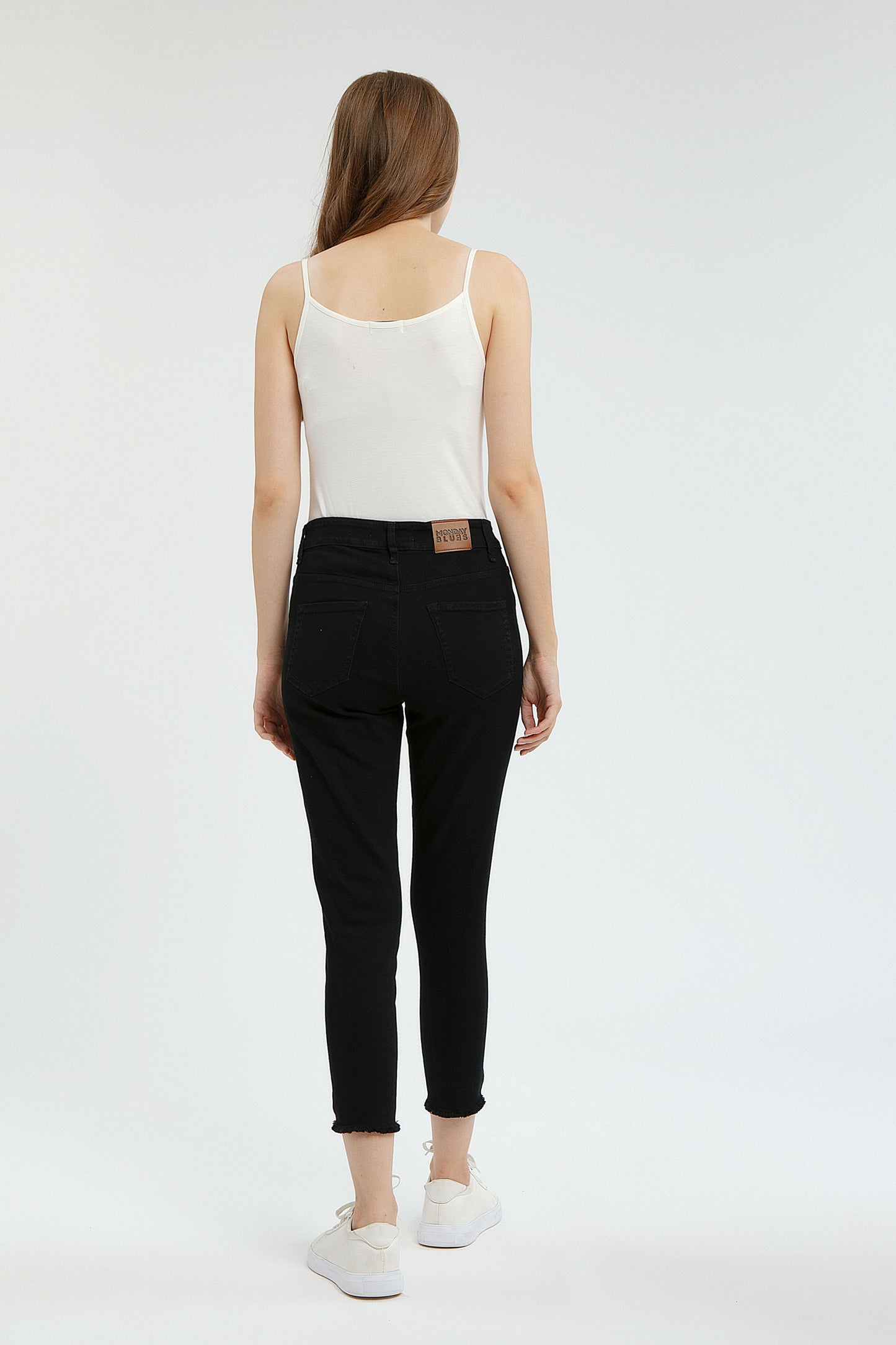 Nara Skinny Jeans in Black