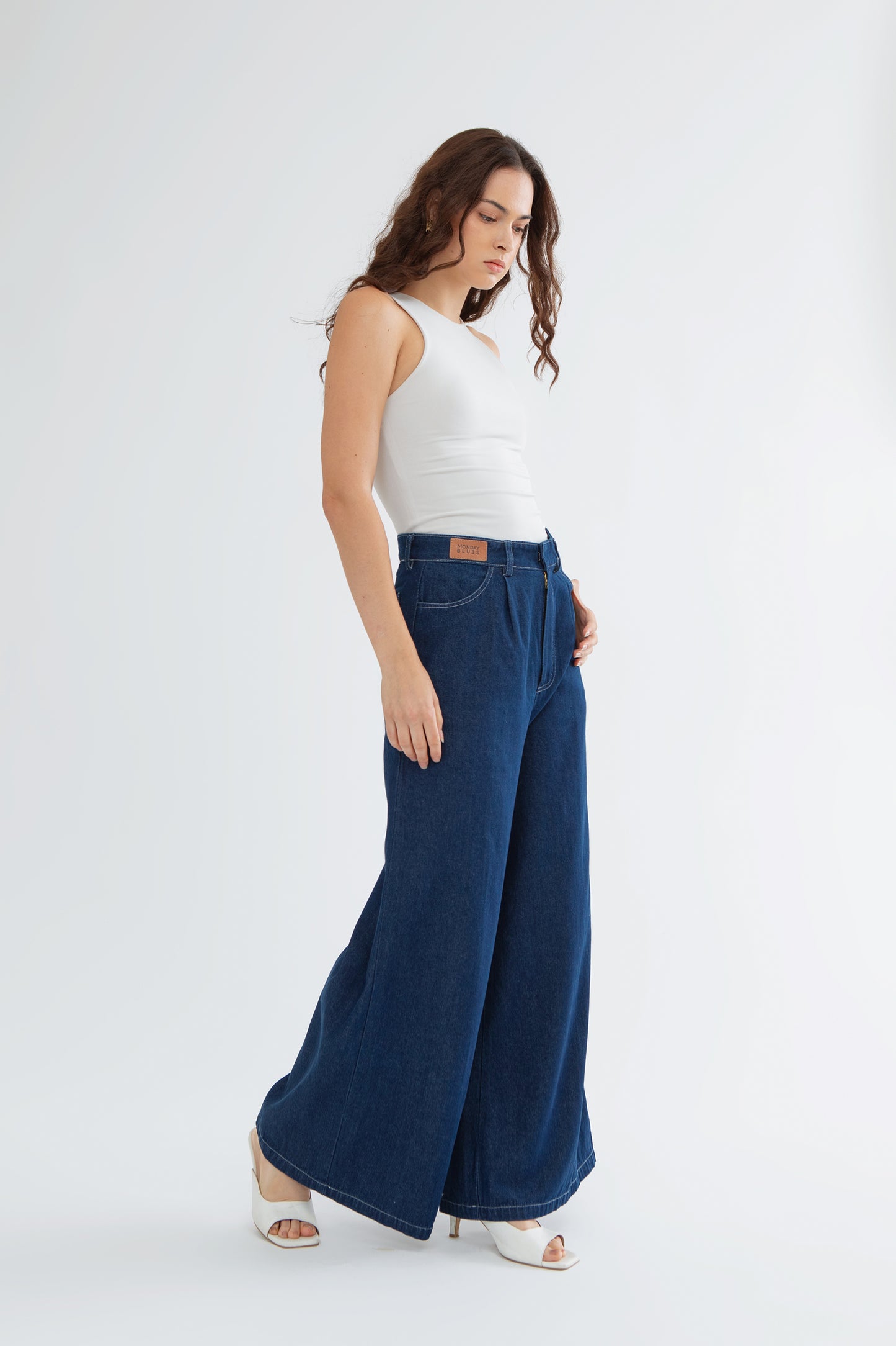 Jennie Wide Legged Denim